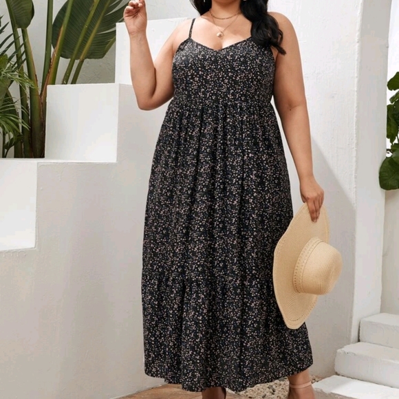 Plus Split Thigh Ditsy Floral Cami Dress - Picture 3 of 10